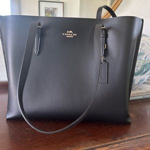 NWT Coach Mollie Tote
